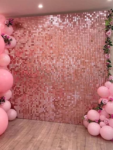 Teenage Dream Birthday Party Theme, 70s Theme Party Backdrop, Pink Theme 21st Birthday Party, Y2k Theme Decorations, Pretty Woman Party Theme, Easy Cheap Party Decorations, Birthday Party Decorations Pink And Gold, Mariah Carey Themed Birthday Party, Rose Gold Prom Decorations