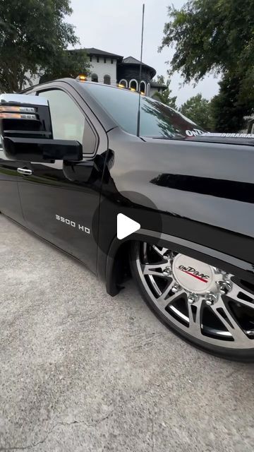 OnDGas.com on Instagram: "2024 Body Drop Dually on 30s ⛽️ @phat_phabz @jtxforged 

#ondgas #ondgasracing #2024 #dually #bagged #duallyporn #truck #30s #wheels #jtxforged #phatphabs #black #red #3500 #silveradohd #heavyduty #fyp" Diesel Trucks, Gmc Dually Trucks, Custom Dually Trucks, Dodge Dually, F350 Dually, Silverado Hd, Dropped Trucks, Dually Trucks, Duramax Diesel