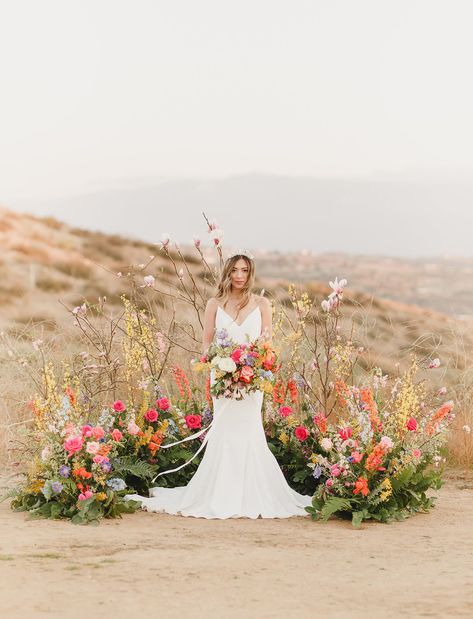 favorite wedding decor details of the year. Overgrown wild florals Wedding Ceremony Ideas, Wedding Altars, Wedding Ceremony Flowers, Ceremony Inspiration, Ceremony Arch, Ceremony Flowers, Wedding Boho, Wildflower Wedding, Ceremony Backdrop