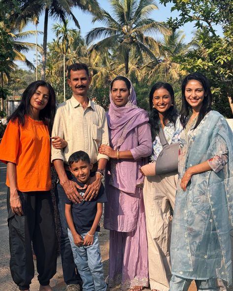 Eid Mubarak from us ❤️ to you!! I got my saree from a local vendor in coorg! Huda and Zoya are wearing @seambyseema Rida Tharana, Managing Emotions, Eid Mubarak, I Got This, Saree, How To Wear, Instagram