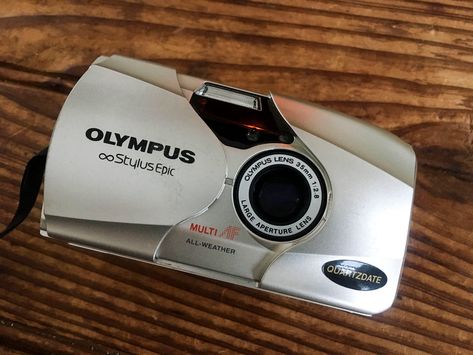 Olympus Mju Ii, Olympus Mju, Olympus Stylus, Point And Shoot Film Camera, Film Camera Photography, Olympus Camera, Camera World, Retro Gadgets, Crazy Wallpaper