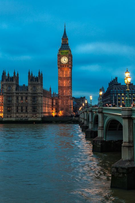 London Journal, Croquis Architecture, Big Ben Clock, Rule Britannia, City Scapes, Travel London, Westminster Bridge, Capital Cities, Beautiful London