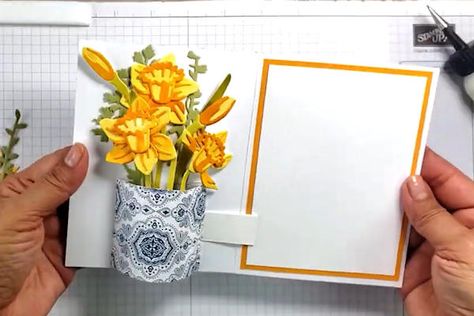 Popup Cards Tutorial, Pop Up Flower Cards, Card Making Flowers, Diy Pop Up Cards, Tarjetas Pop Up, Pop Up Card Templates, Vase Of Flowers, Round Vase, Interactive Cards