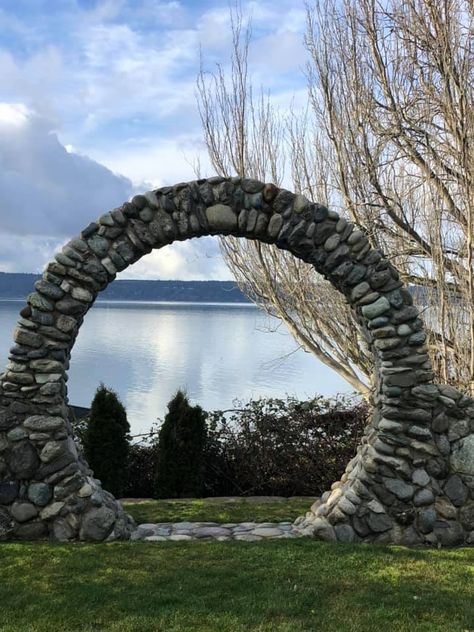 Rock Arch, Unique Landscaping, Gothic Garden, Stone Arch, Rock Garden Landscaping, Garden Art Crafts, Outdoor Sculpture, Garden Art Diy, River Rock