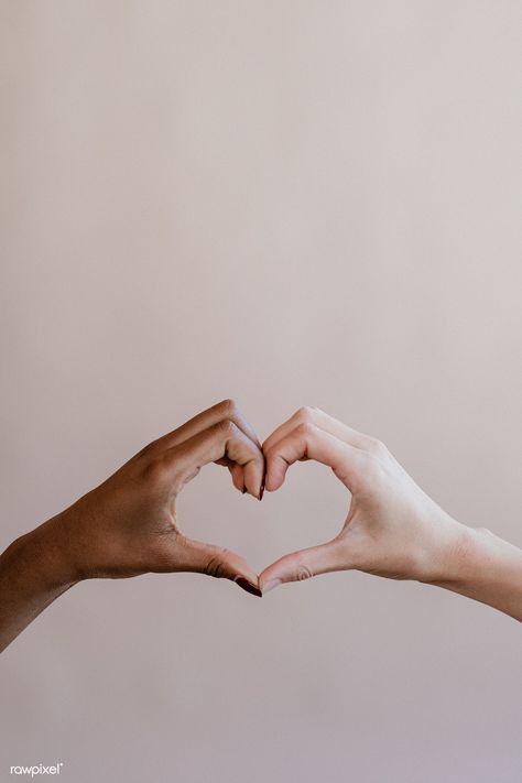 Diverse cute heart shaped hands | free image by rawpixel.com / McKinsey Heart Hands Reference, Hands Photo Reference, Heart Shape With Hands, Hands In Heart Shape, Beauty Fotografie, Heart Shaped Hands, Logos Retro, Hand Photography, Hand Drawing Reference