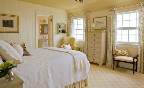 How You Can Use Yellow To Give Your Bedroom A Cheery Vibe Victorian Bedroom Decor, Victorian Bedrooms, Victorian Bedroom, Feminine Bedroom, Bedroom Decor Cozy, Master Decor, Yellow Bedroom, Woman Bedroom, Country Bedroom