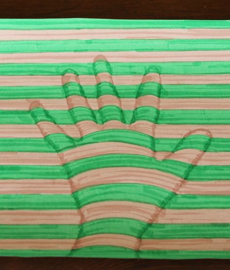 Optical Illusions for Kids to Make - How Wee Learn Valencia, Optical Illusion Crafts For Kids, Simple Art Projects For Kids, Scary Optical Illusions, Optical Illusions Mind Blown, Crazy Optical Illusions, Optical Illusions For Kids, Illusions Mind, Optical Illusions Pictures