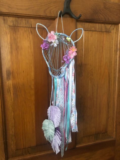 Horse Dream Catcher, Unicorn Dream Catcher Diy, Homemade Dream Catchers, Unicorn Dream Catcher, Diy Dream Catcher, Diy Dream Catcher Tutorial, Atv Motocross, Art Parties, Witch Bells