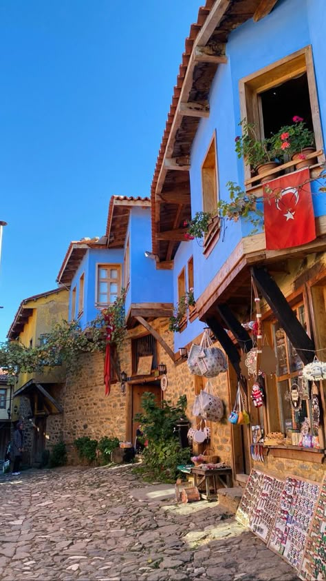 Turkey Village Life, Bursa Turkey Aesthetic, Turkey Country Aesthetic, Cyprus Turkey, Turkey Village, Turkey Coast, Turkey Aesthetic, Turkey Culture, Turkish Village