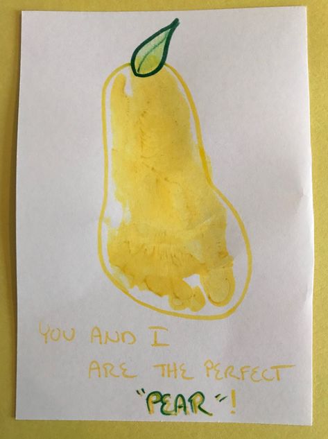 Footprint Pear Avocado Footprint Art, Fruit Footprint Art, Fruit Art For Infants, Fruit Crafts For Infants, Pear Footprint Craft, Fruit Handprint Art, Pear Craft Preschool, Fruit Art For Toddlers, Fruit Crafts For Toddlers