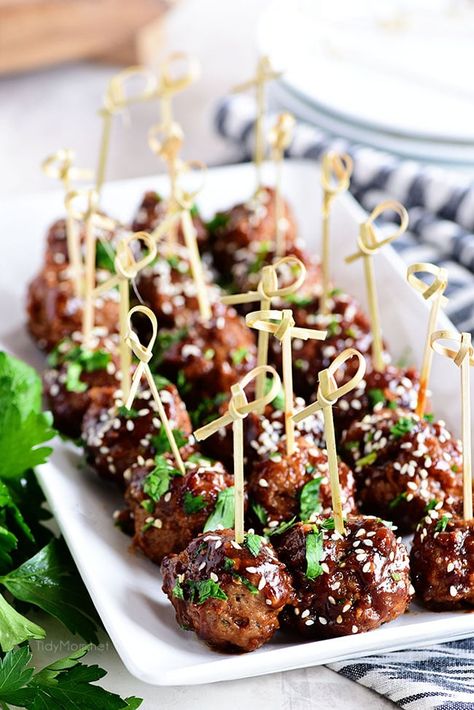 Bacon Wrapped Chicken Bites, Rice And Broccoli, Asian Meatballs, Homemade Buffalo Sauce, Wedding Appetizers, Crispy Baked Chicken, Charcuterie Inspiration, Snacks Für Party, Teriyaki Sauce