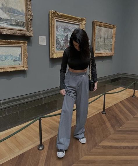 art museum aesthetic, outfit ideas, museum date outfits, museum dates, museum outfit, art museum outfit, outfits, date outfit ideas Spring Museum Outfit, What To Wear To An Art Museum Outfit, What To Wear To A Museum, Outfit For Museum Date, Casual Museum Outfit, Museum Outfit Ideas Casual, Museum Day Outfit, Gallery Date Outfit, Art Gallery Date Outfit