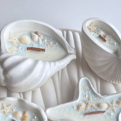 Mermaidcore Birthday, Cool Candle Ideas, Idea Candle, Decorating With Candles, Ocean Candle, Pretty Candles, Sea Candles, Elegant Tray, Seashell Candles