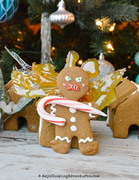 Amy's Cooking Adventures: Krampus Gingerbread Man #FoodnFlix Krampus Dessert, Krampus Gingerbread Men, Scary Gingerbread Man, Zombie Gingerbread Men, Creepy Gingerbread Man, Gingerbread Man Ideas Decorating, Scary Candyland, Krampus Decorations, Navidad Dark