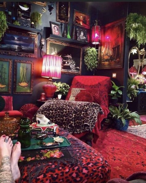 Maximalist Bedroom, Maximalist Interior, Maximalist Home, Home Decor Aesthetic, Aesthetic Home Decor, Maximalist Decor, Home Aesthetic, Decor Aesthetic, Gothic House