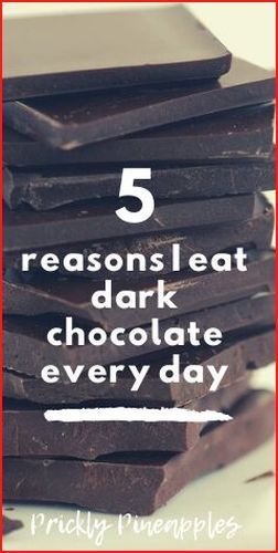 10 Reasons To Eat Dark Chocolate Every Day Dark Chocolate Benefits, Types Of Chocolate, Chocolate Day, Healthy Lifestyle Habits, Diy Health, Love Chocolate, 10 Reasons, Healthy Nutrition, Detox Drinks