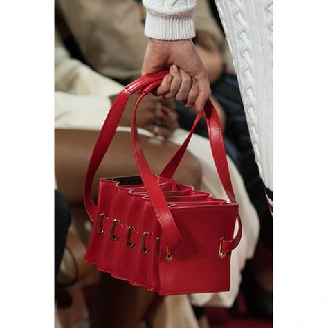 The best of PFW SS19 day 4: Y/Project's accordion fold bags | Buro 24/7 Accordion Bag, Teenage Fashion Trending, Cartier Sunglasses, Accordion Fold, Unique Handbags, Folding Bag, Y Project, Best Handbags, 2020 Fashion