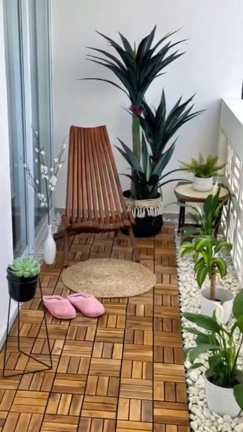 Balcony Oasis, Balcon Mic, Balkon Decor, Balcony Flooring, Small Balcony Garden, Terrace Decor, Small Balcony Design, Modern Pergola, Patio Tiles