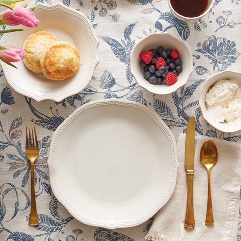 Lenox French Perle, Holiday Glassware, Bright Table, Scalloped Border, Cocoa Bar, Diy Bar, Tea Stains, Dinner Plate Sets, Wedding Watch