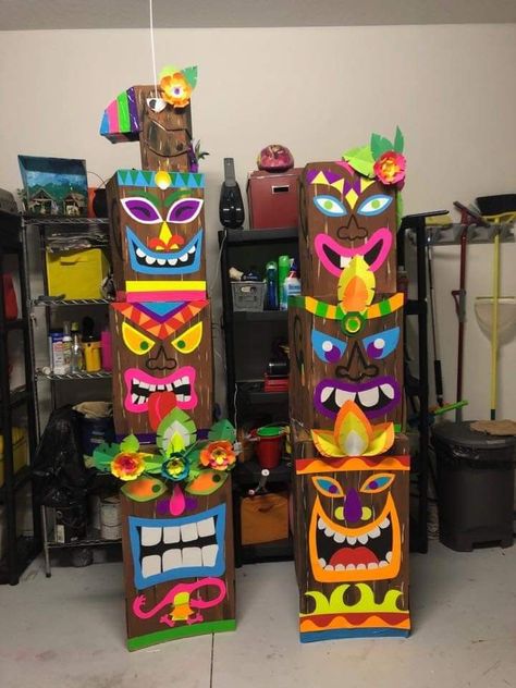 Tiki Backdrop Ideas, Island Theme Party Decorations Diy, Cardboard Tiki Totem, Tiki Bar Party Ideas, Luau Homecoming Theme, Tiki Totem Diy, Totem Poles Diy, Tiki Boxes Diy, Diy Tiki Totem Pole