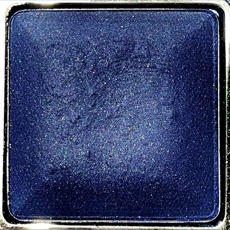 Glitter Blue Aesthetic, Dark Blue Eyeshadow Palette, Deep Blue Eyeshadow, Blue Eyeshadow Pallete, Dark Blue Eyeshadow, Navy Blue Eyeshadow, Blue Eyeshadow Aesthetic, Blue Eyeshadow Palette, Blue Eyeshadow Makeup