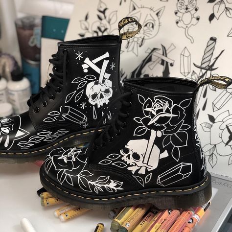 Custom painted Doc Martens boots Custom Painted Doc Martens, Custom Painted Boots, Painted Boots Diy, Custom Docs, Painted Doc Martens, Custom Doc Martens, Painted Boots, Red Doc Martens, White Doc Martens