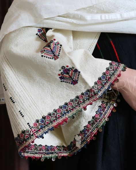 Traditional Bulgarian embroidery part of the bridal attire from Gabrovo area, early 1800's. Source: The Live Roots of Bulgaria Foundation Bulgarian Motives, Bulgarian Aesthetic, Bulgarian Traditions, Bulgarian Folklore, Bulgarian Embroidery, Bulgarian Clothing, Bridal Attire, Folk Clothing, Traditional Dance