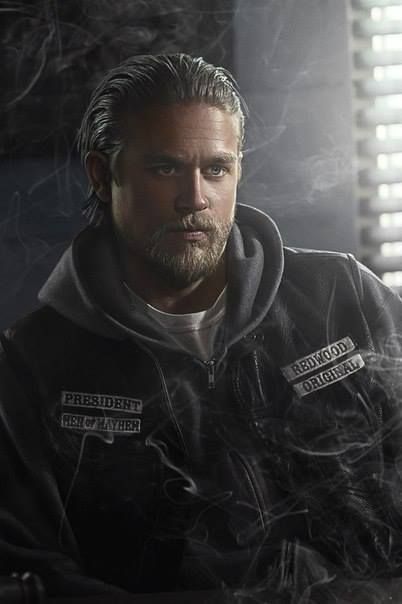 Jax Teller SOA Sons Of Arnachy, Sons Of Anarchy Mc, Jax Sons Of Anarchy, Sons Of Anarchy Motorcycles, Sons Of Anarchy Samcro, Jax Teller, For Journal, Pink Carpet, New Year's Eve Party