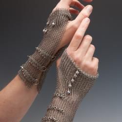 Chainmail Glove, Chainmail Clothing, Alana Blanchard, Burton Snowboards, Metal Lace, Chain Mail, Gold Sparkle, Art Festival, Fingerless Gloves