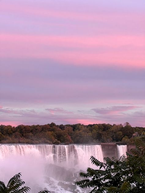 Niagara Falls Aesthetic, Falls Aesthetic, 2024 Background, Niagara Falls Trip, Canada Lifestyle, Grad Trip, Niagara Falls Canada, Aesthetic Sunset, Fall Travel