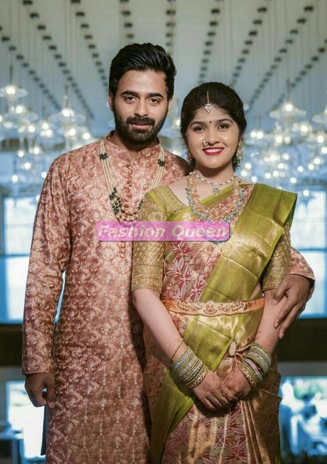 Amazing Latest Couple Wedding Dresses Availble @fashionqueen6767 on 40% Discounts. South Indian Mens Wear, Engagement Photos In Saree, Couple Traditional Outfits Indian, Engagement Couple Dress, Wedding Matching Outfits, Couple Dresses, Reception Sarees, Engagement Dress For Bride, Wedding Outfits For Groom