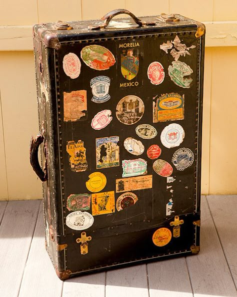 Vintage suitcase covered in travel stickers Vintage Suitcase With Stickers, Vintage Suitcase Stickers, Vintage Travel Bag, 1950s Suitcase, Suitcase With Stickers, Travel Bag Design, Vintage Packing, Retro Suitcase, Vintage Steamer Trunk