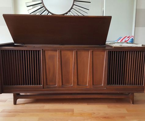 1960s Volumio Console Stereo Cabinet Restomod Retro Stereo Cabinet, Refurbish Old Stereo Cabinet, Old Stereo Cabinet Into Bar, Study Cabinet, Vintage Console Stereo, Audio Console, Old Stereo, Vintage Stereo Cabinet, Record Player Console