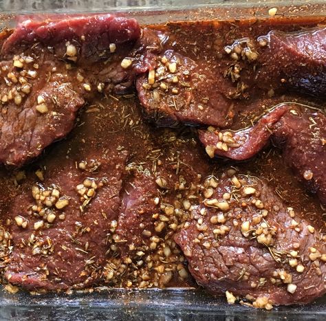 Duck Marinade Recipes, Venison Marinade Recipes, Deer Steak Recipes, Elk Meat Recipes, Venison Marinade, Venison Steak Recipes, Venison Backstrap Recipes, Moose Recipes, Elk Steak