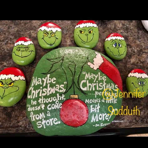 Painted Grinch rocks The Grinch Painted Rocks, Grinch Painted Rocks, Grinch Rock Painting, Grinch Ideas, Grinch Heart, Christmas Rocks, Christmas Rock, Christmas Grinch, Painting Rocks