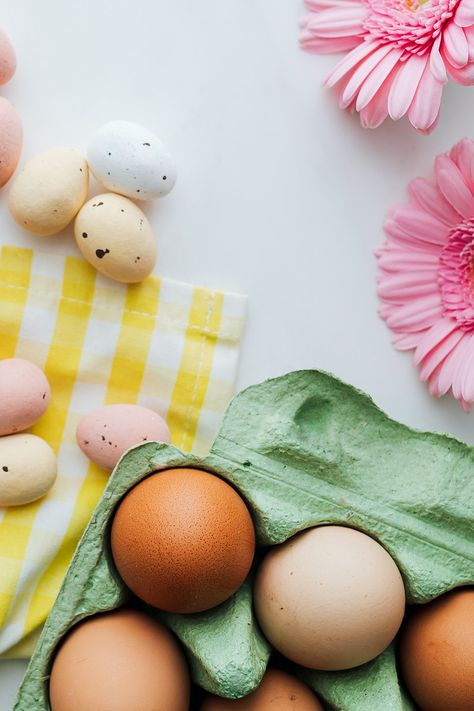 Easter Egg Photography, Easter Product Photoshoot, Easter Egg Photoshoot, Easter Product Photography, Easter Editorial, Easter Flatlay, Zine Photo, Easter Photography Ideas, Easter Photo Ideas