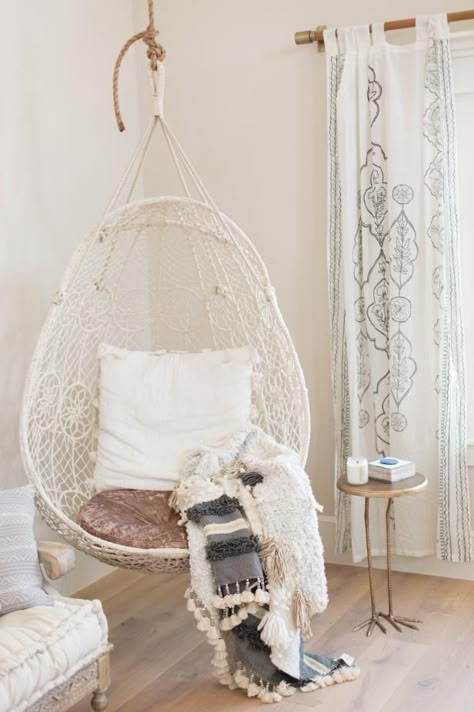 Bedroom Hanging Chair, Bedroom Swing, Hangout Room, Pod Chair, Teen Bedroom Designs, Bedroom Decor For Teen Girls, Dekorasi Kamar Tidur, Redecorate Bedroom