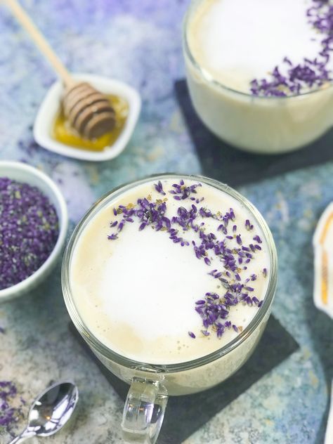 Lavender London Fog, London Fog Recipe, London Fog Tea, Tea Latte Recipe, Steamed Milk, Lavender Recipes, Perfect Brunch, Latte Recipe, Grey Tea