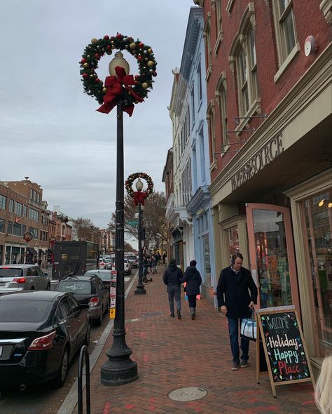 Christmas In A Small Town, Hallmark Town Aesthetic, Hallmark Christmas Town Aesthetic, Christmas Small Town Aesthetic, The Christmas Fix Lucy Score Aesthetic, Winter Aesthetic Small Town, Downtown Christmas Aesthetic, Winter Small Town Aesthetic, Washington Dc Aesthetic Winter