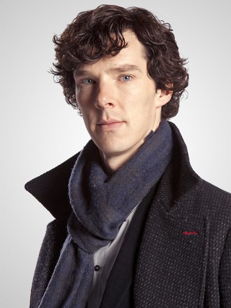 Benedict Cumberbatch plays Sherlock Holmes in the British television series "Sherlock" Benedict Cumberbatch, Sherlock Holmes, A Man, Hair, Blue