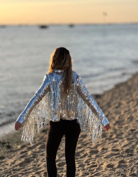 Sequin Jacket Outfit Night Out, Disco Glam Outfits, Silver Jacket Outfit, Sequin Jacket Outfit, Sequin Fringe Jacket, Sequin Clothes, Fringe Jacket Outfit, Gold Sequin Jacket, Sequins Jacket