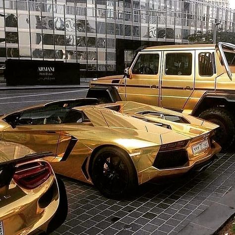 Lamborghini Thunder on Instagram: “😍The Beast 😍 * * * Ph cr:Dm me * * 🦸Follow,👍like and ↗️Share ************************** Follow @lambo_thunder Follow @lambo_thunder…” Gold Cars, Gold Lamborghini, Gold Car, Mc Laren, Best Luxury Cars, Ferrari 458, Lamborghini Gallardo, Expensive Cars, My Dream Car