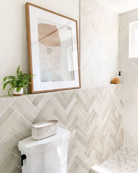 Bathroom Herringbone Wall, Herringbone Tile Bathroom Half Wall, Herring Bone Tiles Bathroom, Herringbone Bathroom Ideas, Beige Herringbone Tile Bathroom, Tiles Behind Bath, Double Herringbone Tile Bathroom, Bathroom Remodel With Vanity, Bathroom Herringbone Tile Floor