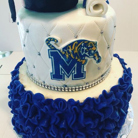 University of Memphis Tigers cake High School Graduation Party Decorations, Vision 2023, Tiger Cake, University Of Memphis, Trunk Party, Arm Exercise, Tiger Decor, Memphis Tigers, High School Graduation Party