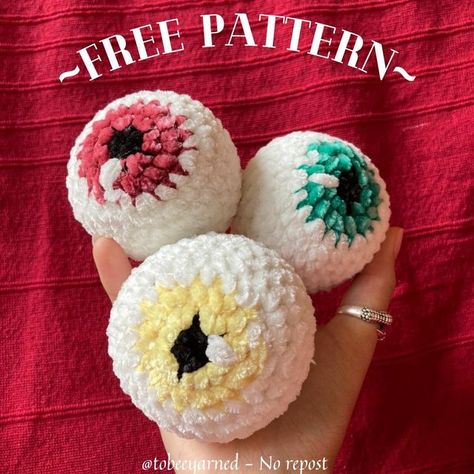 Eyeball Crochet Pattern, Crochet Eyeball Pattern Free, Bong Crochet Pattern Free, Crochet Eyeball, Crochet People, Crochet Tags, Art Stall, Crochet Stuffies, Crochet Couture