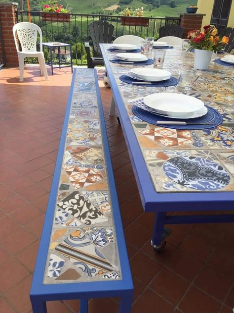 Mexican Tile Table, Decor Inspiration Diy, Beautiful Bedroom Colors, Tile Tables, Diy Outdoor Table, Bbq Grill Design, Tile Table, Islamic Wall Decor, Table Setting Decor