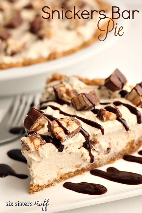 Snickers Bar Pie Snickers Fudge, Snickers Dessert, Snickers Pie, Bar Treats, Homemade Graham Cracker Crust, Pie Baking, Pie Pie, Homemade Graham Crackers, Best Sugar Cookie Recipe