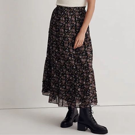 Floral midi skirt outfit