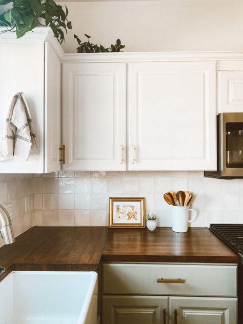 Kitchen Adhesive Tiles, Neutral Kitchen Butcher Block, Boho Farmhouse Backsplash, Kitchen Backsplash Ideas Butcher Block, Kitchen Tile And Backsplash Ideas, Zellige Tile Butcher Block, Tile All The Way To Ceiling In Kitchen, Cream Cabinets Kitchen Backsplash, Neutral Color Kitchen Backsplash