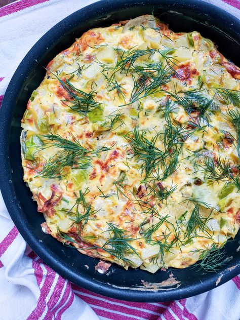 Leek And Potato Frittata, Leek Frittata Recipes, Potato Leek Frittata, Leek Breakfast Recipes, Fritatta Recipe With Potatoes, Leek And Egg Recipes, Leek Breakfast, Eggs Frittata, Skillet Suppers